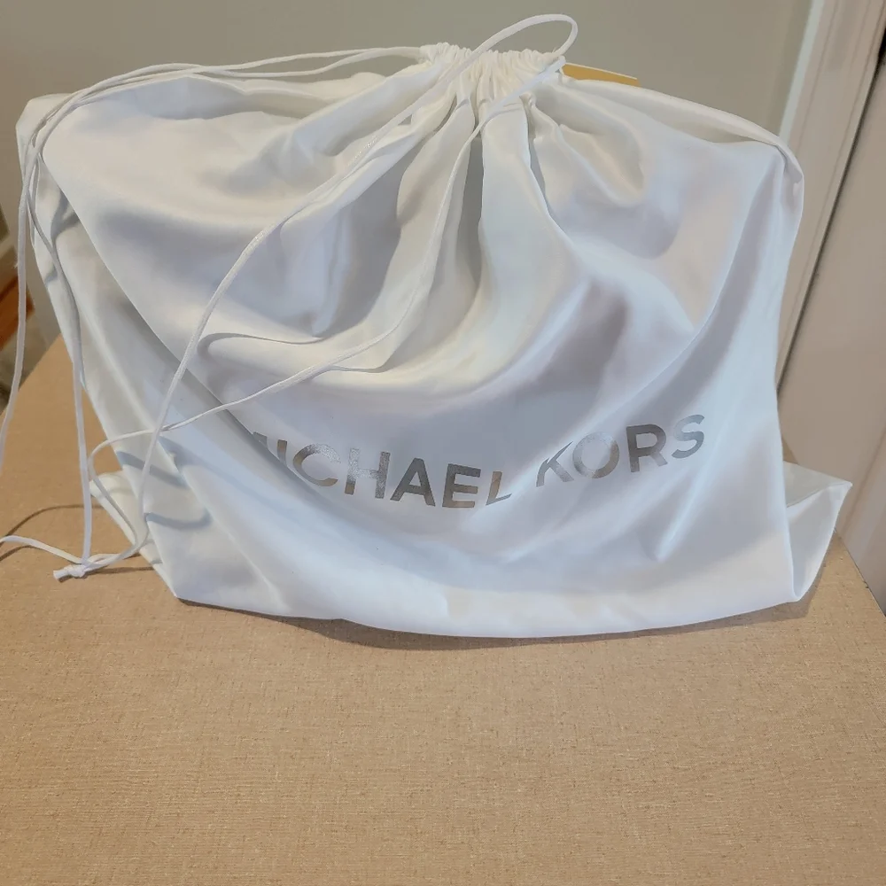 Michael Kors Charlotte‎ Shoulder Tote Saffiano Leather Vista Blue